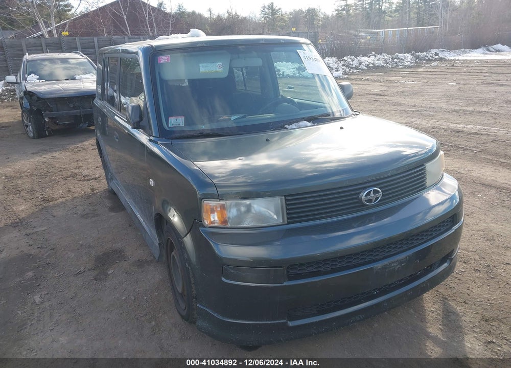 2005 SCION XB VIN: JTLKT324454001951