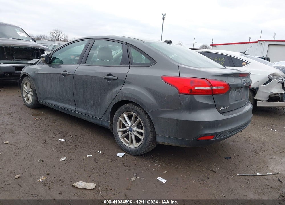 2015 FORD FOCUS SE VIN: 1FADP3F28FL383187