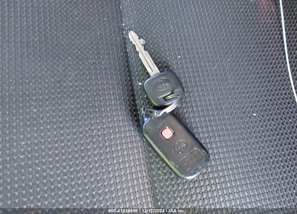 2007 TOYOTA FJ CRUISER VIN: JTEBU11F770016384