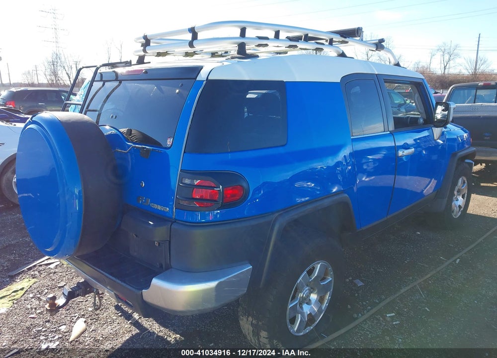 2007 TOYOTA FJ CRUISER VIN: JTEBU11F770016384