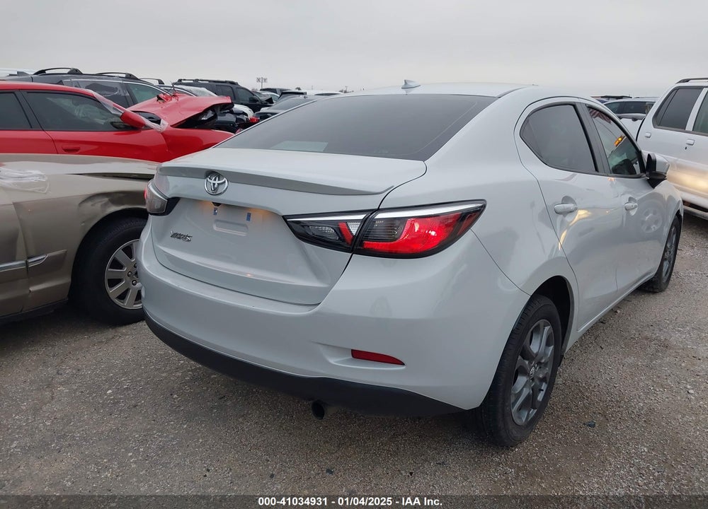 2019 TOYOTA YARIS LE VIN: 3MYDLBYVXKY500892