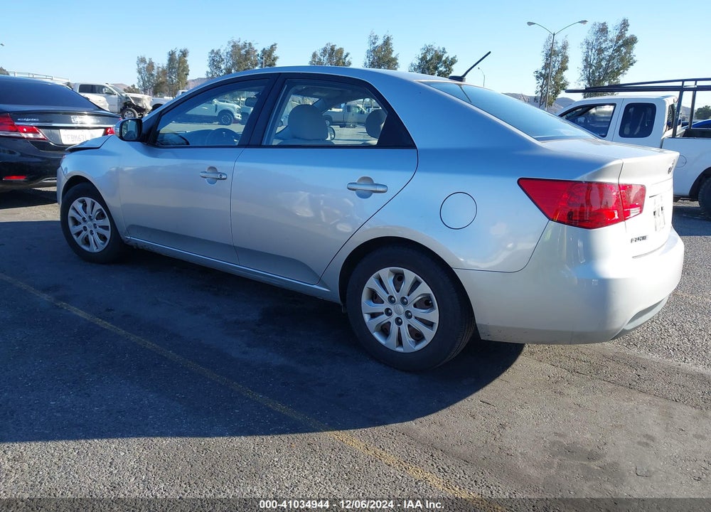2010 KIA FORTE EX VIN: KNAFU4A27A5101463