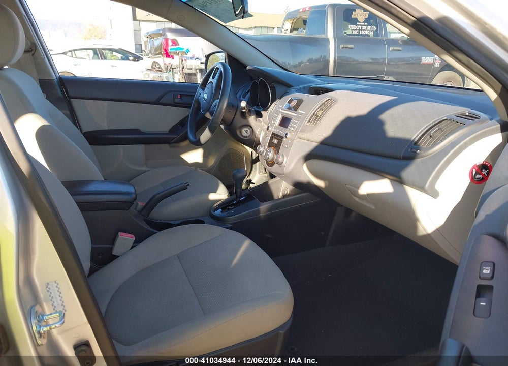 2010 KIA FORTE EX VIN: KNAFU4A27A5101463