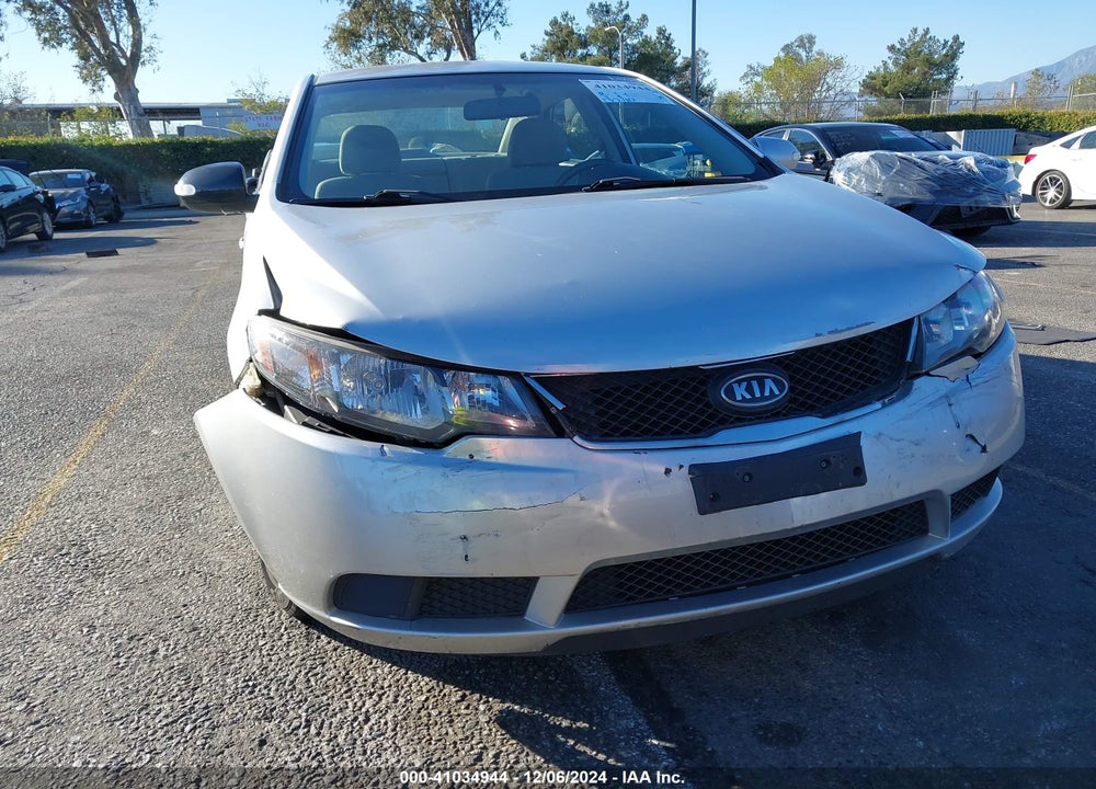 2010 KIA FORTE EX VIN: KNAFU4A27A5101463