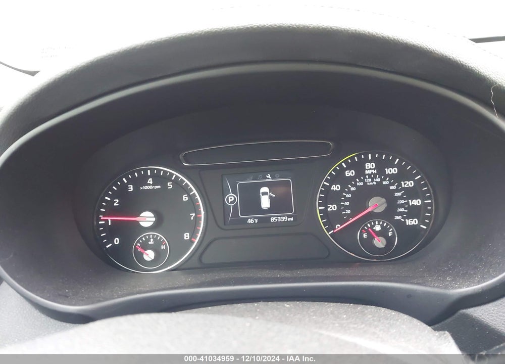 2016 KIA SORENTO 2.4L LX VIN: 5XYPG4A35GG056367