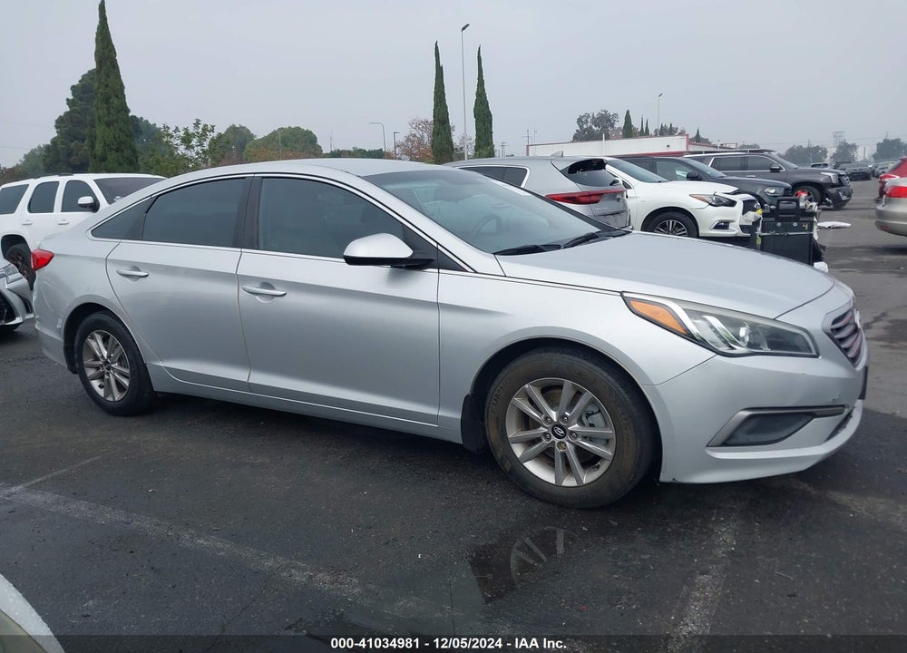 2016 HYUNDAI SONATA SE VIN: 5NPE24AF9GH388854