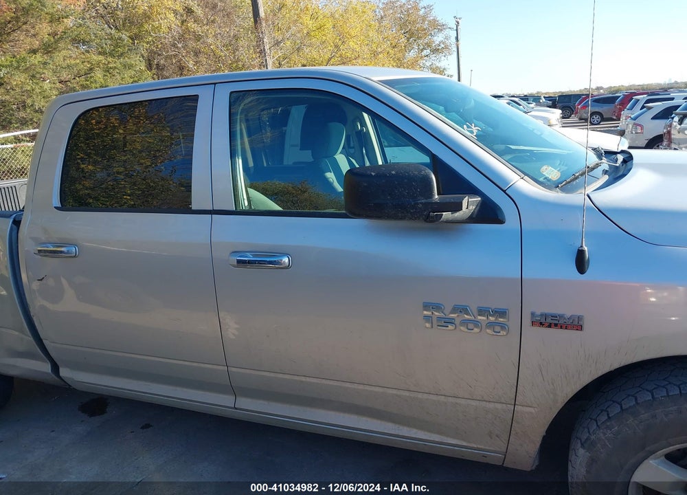 2017 RAM 1500 SLT 4X2 6'4 BOX VIN: 1C6RR6TT9HS661832
