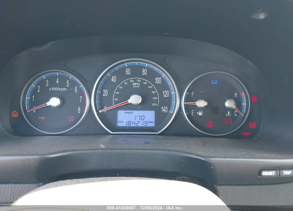 2009 HYUNDAI SANTA FE GLS VIN: 5NMSG13D19H254080