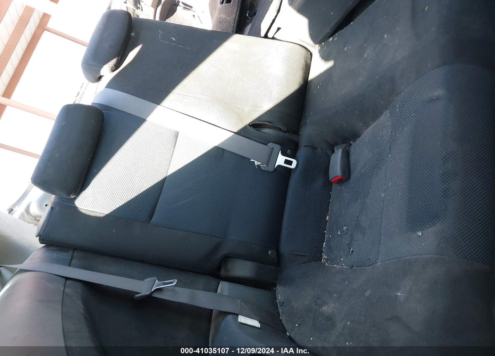 2005 SCION TC VIN: JTKDE177750005613