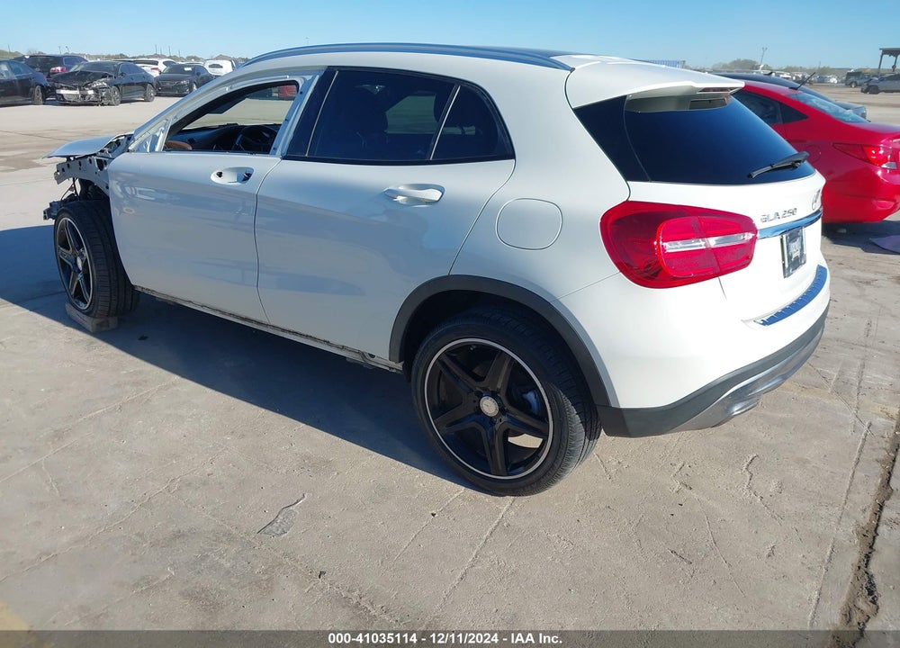 2015 MERCEDES-BENZ GLA 250 VIN: WDCTG4GB0FJ037604