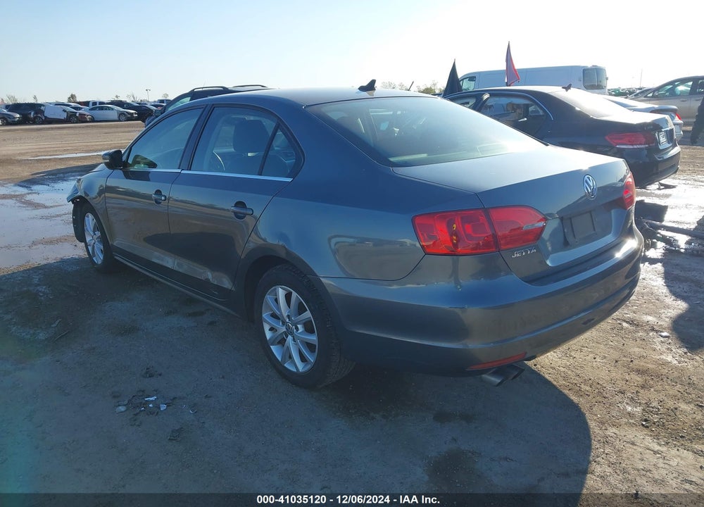 2014 VOLKSWAGEN JETTA 1.8T SE VIN: 3VWD17AJ0EM420311