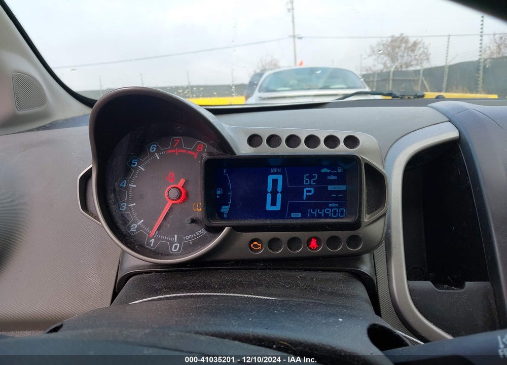 2015 CHEVROLET SONIC VIN: 1G1JC6SH5F4173881