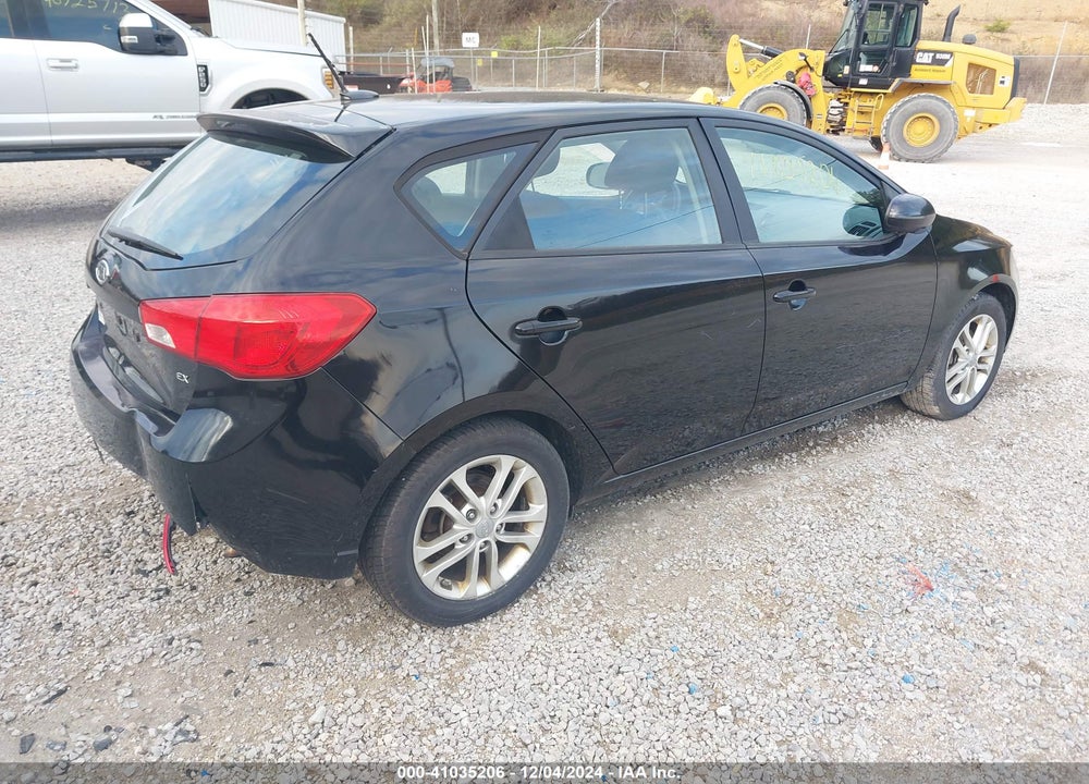 2011 KIA FORTE EX VIN: KNAFU5A29B5378669