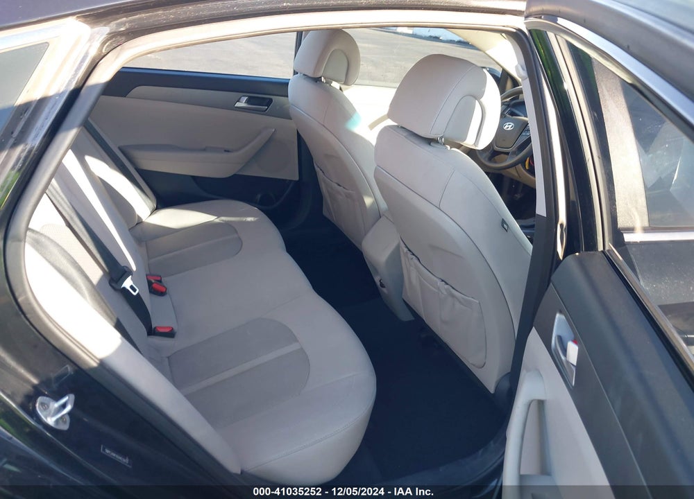 2016 HYUNDAI SONATA SE VIN: 5NPE24AF0GH423975