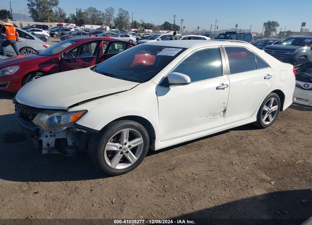 2013 TOYOTA CAMRY SE VIN: 4T1BF1FK1DU639956