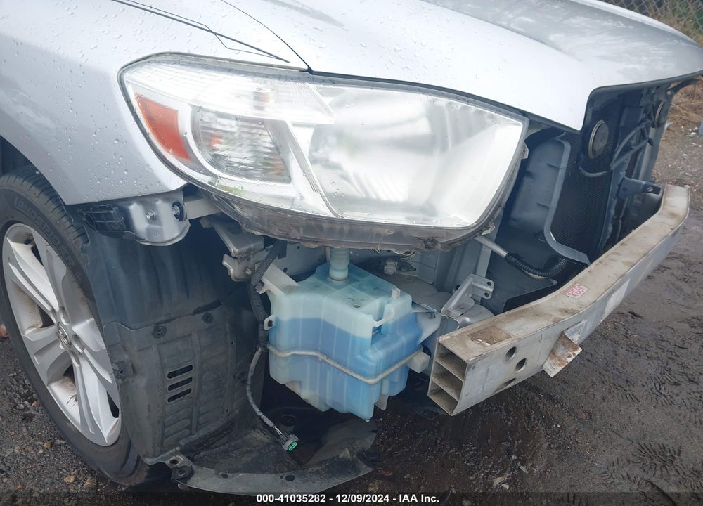 2010 TOYOTA HIGHLANDER LIMITED V6 VIN: JTEYK3EH9A2102945