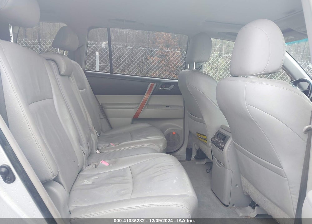 2010 TOYOTA HIGHLANDER LIMITED V6 VIN: JTEYK3EH9A2102945