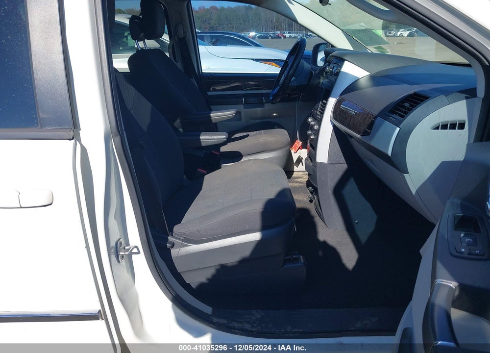 2010 DODGE GRAND CARAVAN SXT VIN: 2D4RN5D12AR496745