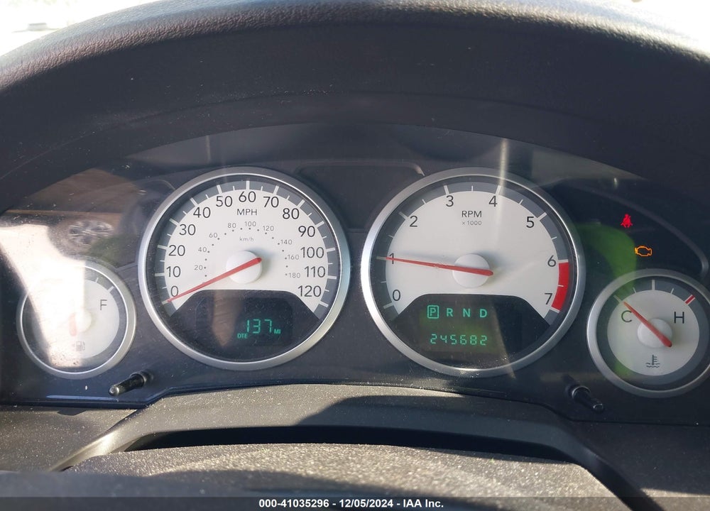 2010 DODGE GRAND CARAVAN SXT VIN: 2D4RN5D12AR496745