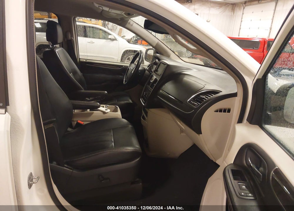 2013 CHRYSLER TOWN & COUNTRY TOURING-L VIN: 2C4RC1CG7DR616125