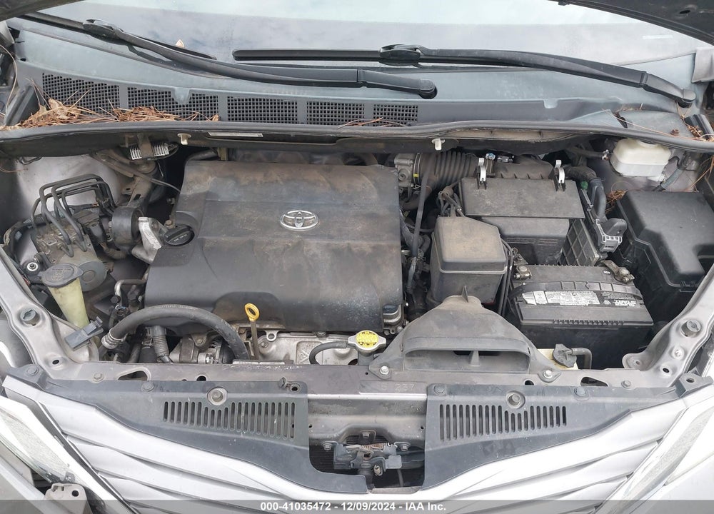 2012 TOYOTA SIENNA XLE LIMITED VIN: 5TDYK3DC8CS235329