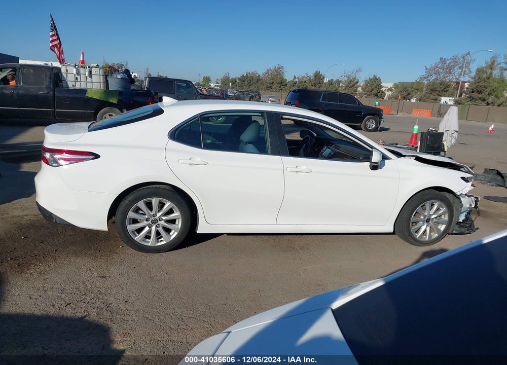 2020 TOYOTA CAMRY LE VIN: 4T1C11AK4LU986495
