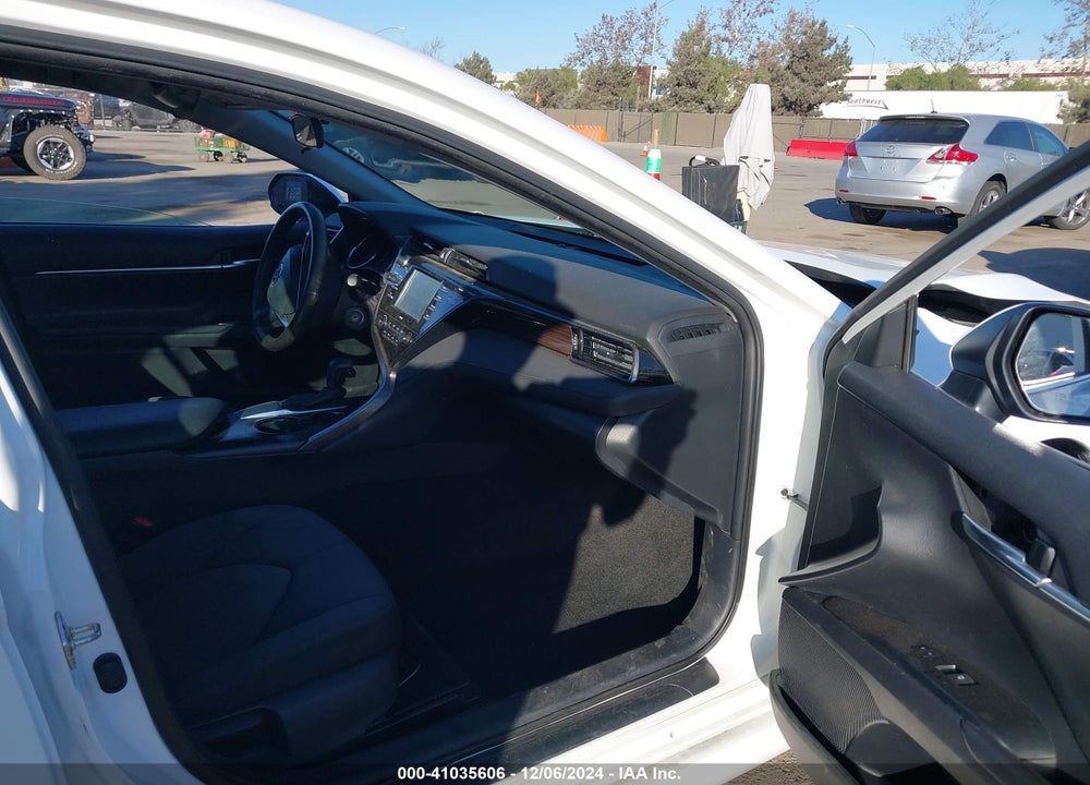 2020 TOYOTA CAMRY LE VIN: 4T1C11AK4LU986495