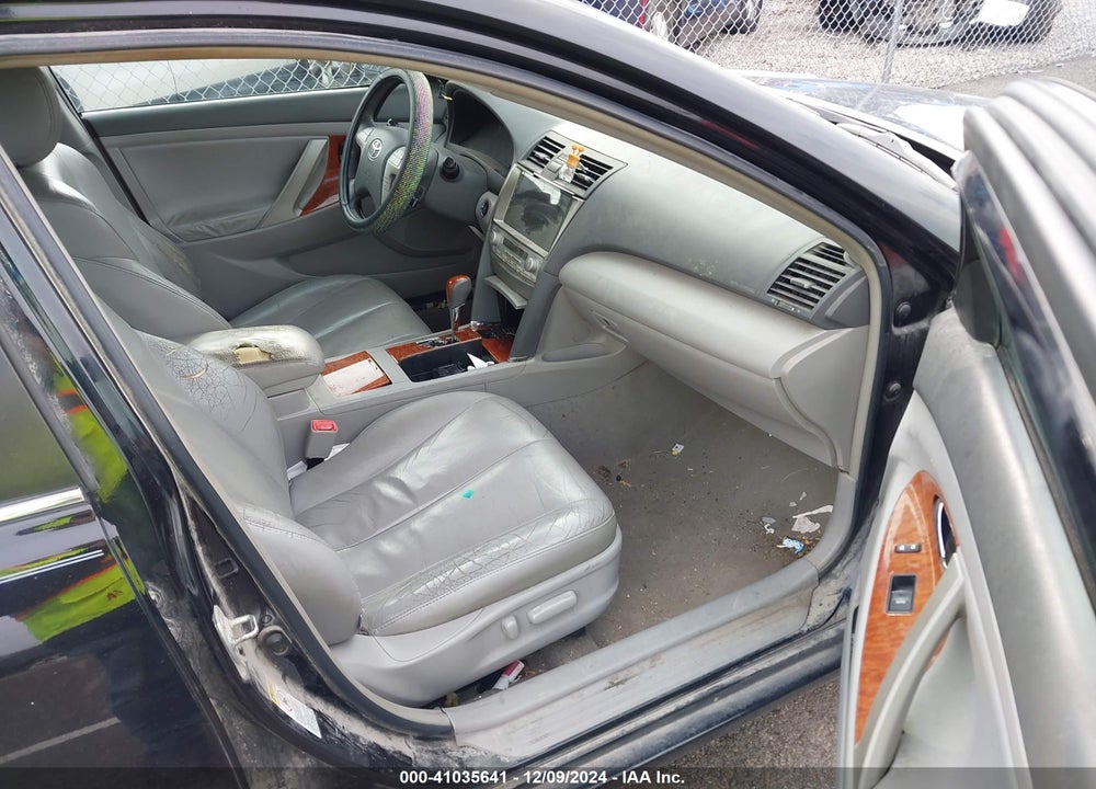 2011 TOYOTA CAMRY XLE V6 VIN: 4T1BK3EK0BU623737