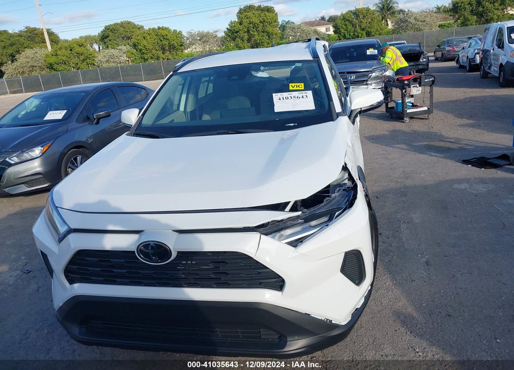 2023 TOYOTA RAV4 XLE VIN: 2T3W1RFVXPW250799