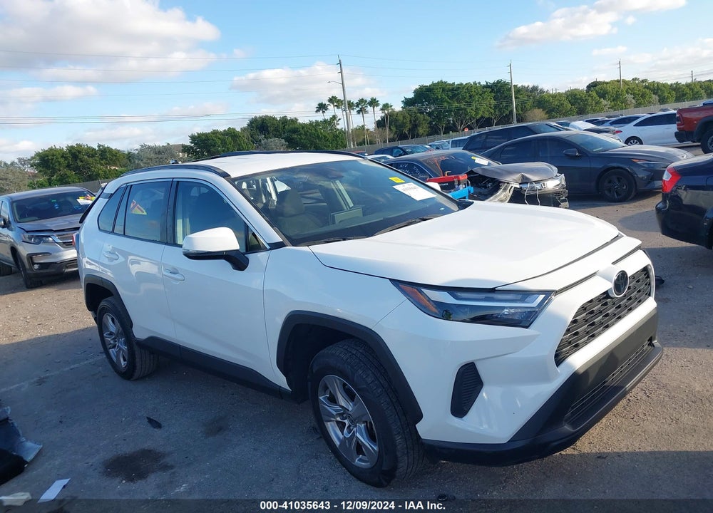 2023 TOYOTA RAV4 XLE VIN: 2T3W1RFVXPW250799