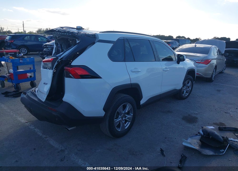 2023 TOYOTA RAV4 XLE VIN: 2T3W1RFVXPW250799