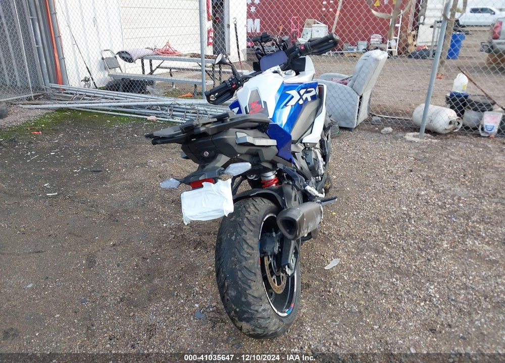 2021 BMW S 1000 XR VIN: WB10E4303M6E43637