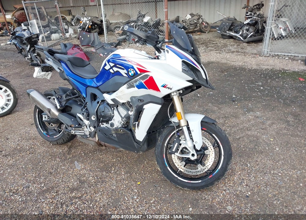 2021 BMW S 1000 XR VIN: WB10E4303M6E43637