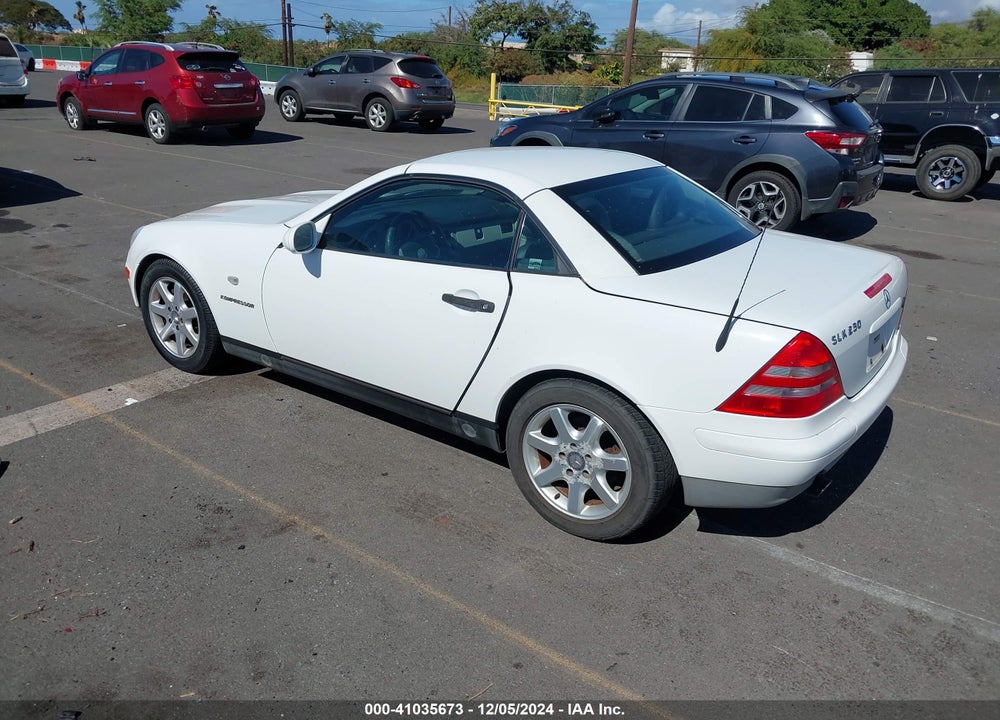 1998 MERCEDES-BENZ SLK 230 VIN: WDBKK47FXWF035069