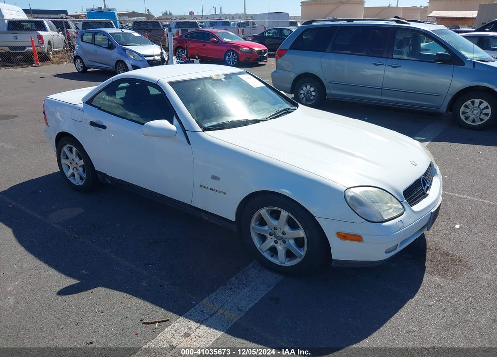 1998 MERCEDES-BENZ SLK 230 VIN: WDBKK47FXWF035069