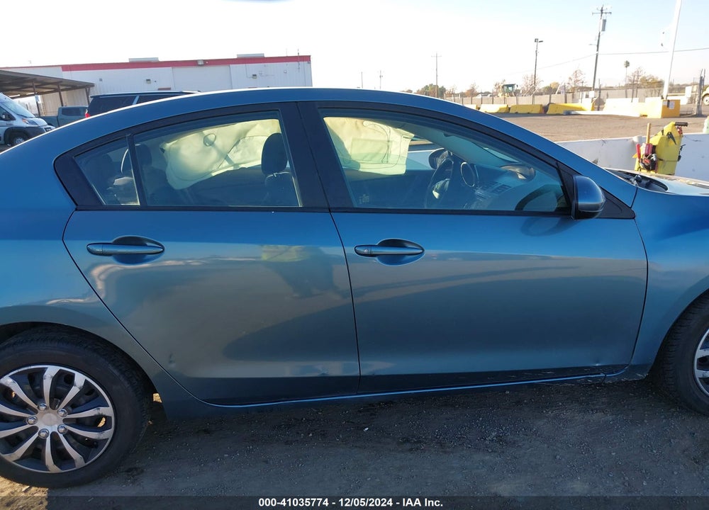 2010 MAZDA 3 I SPORT VIN: JM1BL1SG0A1149424