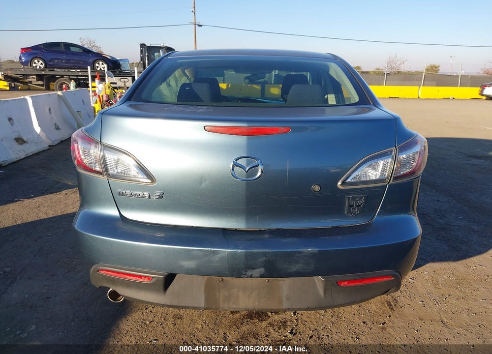 2010 MAZDA 3 I SPORT VIN: JM1BL1SG0A1149424