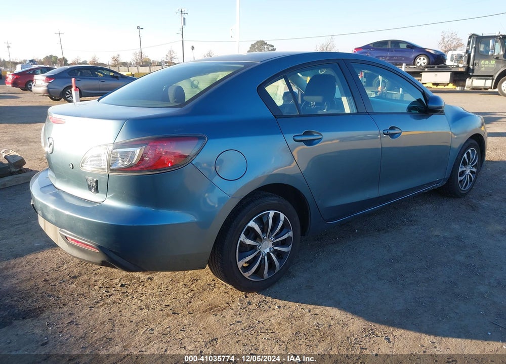 2010 MAZDA 3 I SPORT VIN: JM1BL1SG0A1149424