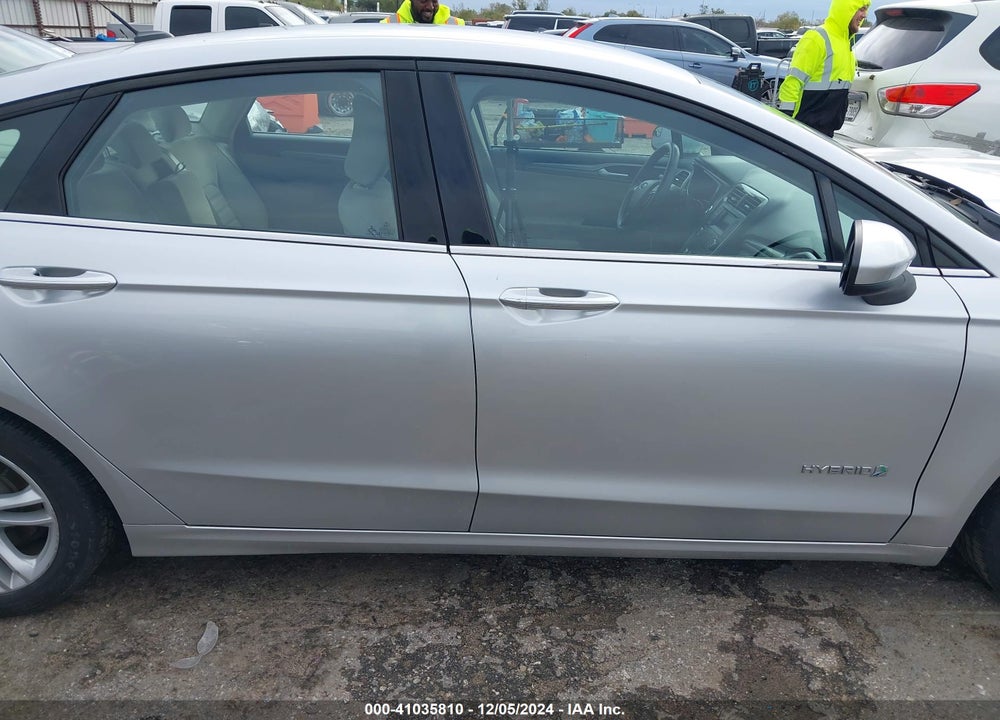 2018 FORD FUSION HYBRID VIN: 3FA6P0LU9JR208180