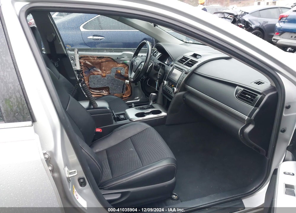 2014 TOYOTA CAMRY SE VIN: 4T1BF1FK2EU365071
