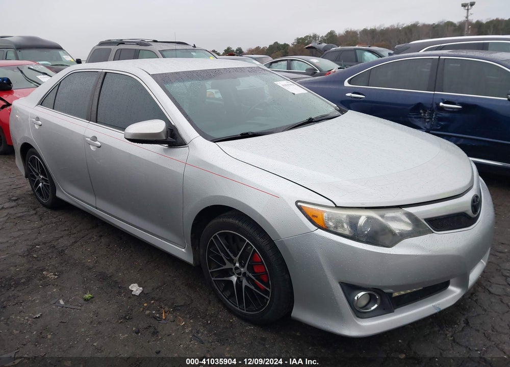 2014 TOYOTA CAMRY SE VIN: 4T1BF1FK2EU365071