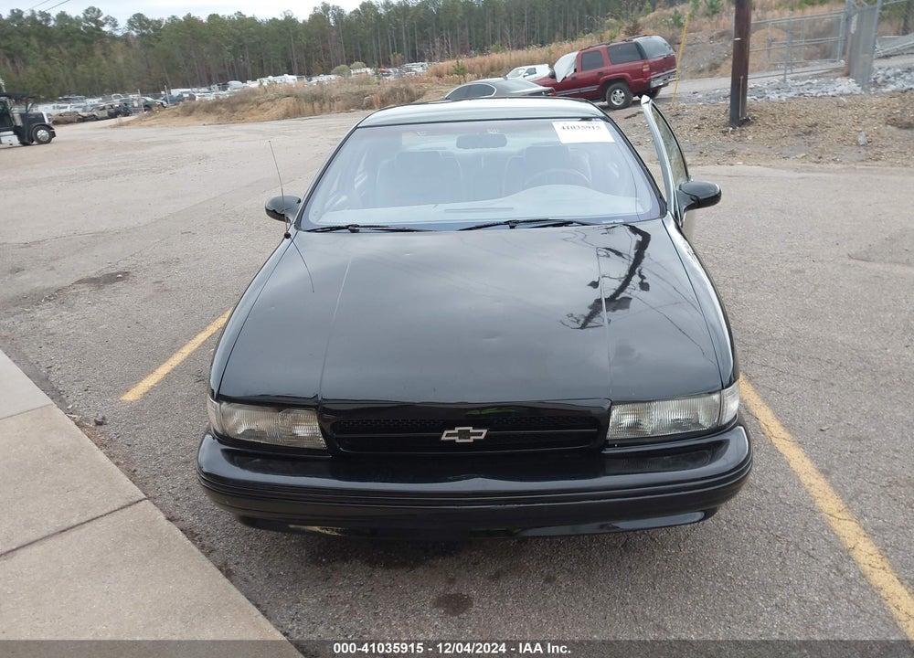 1996 CHEVROLET CAPRICE / IMPALA CLASSIC SS VIN: 1G1BL52P0TR183044