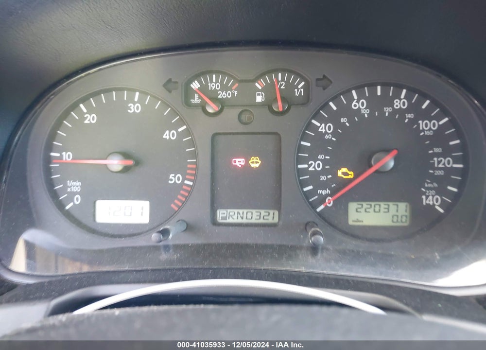 2003 VOLKSWAGEN GOLF GLS TDI VIN: 9BWGP61J434062587