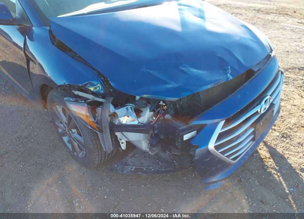2018 HYUNDAI ELANTRA VIN: 5NPD84LF0JH233916