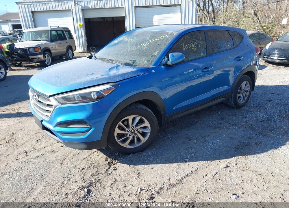 2017 HYUNDAI TUCSON SE VIN: KM8J23A48HU390976