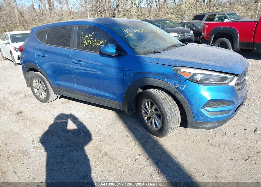 2017 HYUNDAI TUCSON SE VIN: KM8J23A48HU390976