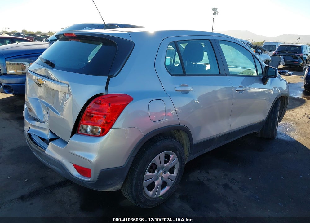 2018 CHEVROLET TRAX LS VIN: 3GNCJKSB9JL372548