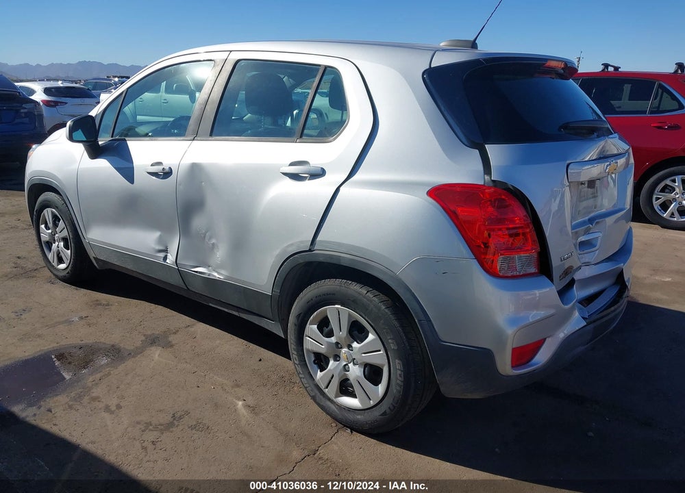 2018 CHEVROLET TRAX LS VIN: 3GNCJKSB9JL372548