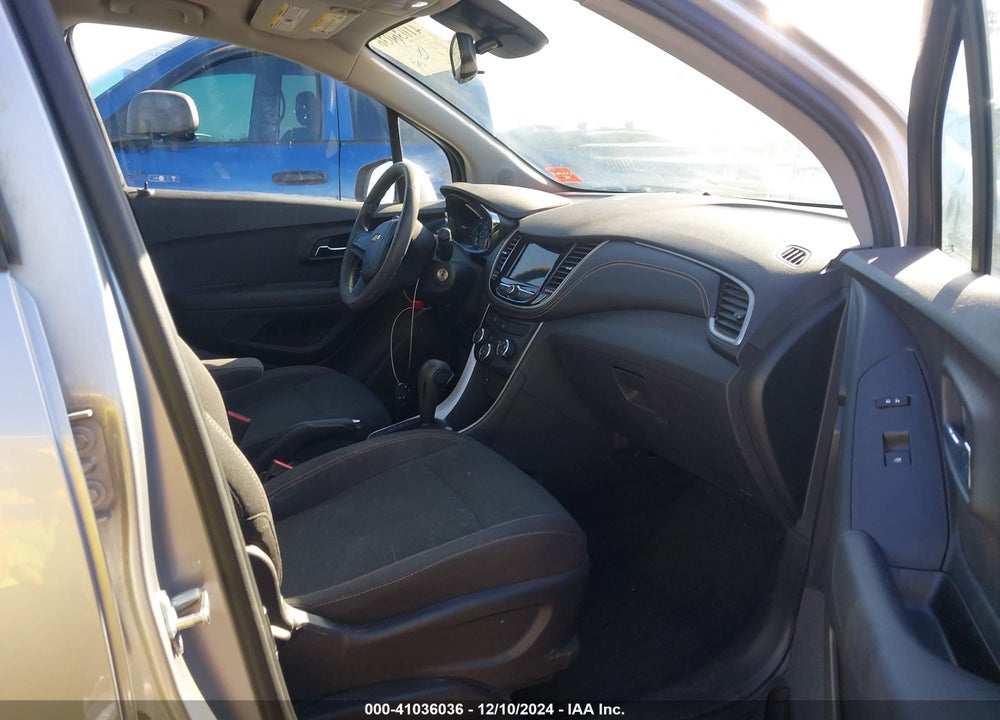 2018 CHEVROLET TRAX LS VIN: 3GNCJKSB9JL372548