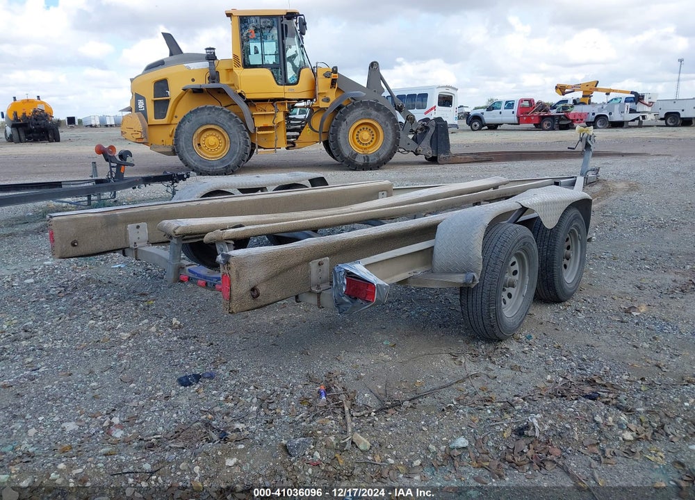 2012 MCCLAIN TRAILERS BOAT TRAILER VIN: 4LYBA2622CH002619